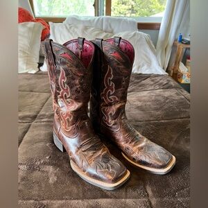 Vintage Style Leather Ariat Boots